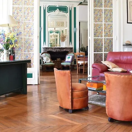Charming 2 Bedroom With View Of Gare De Lyon Apartment *